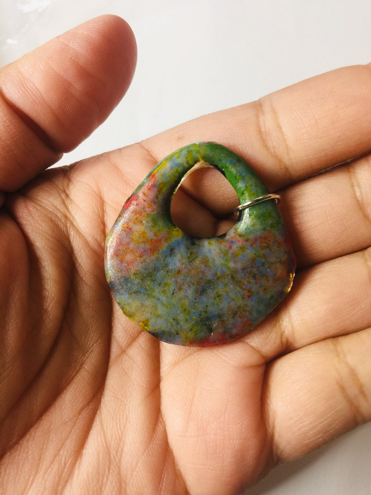 Resin pendant